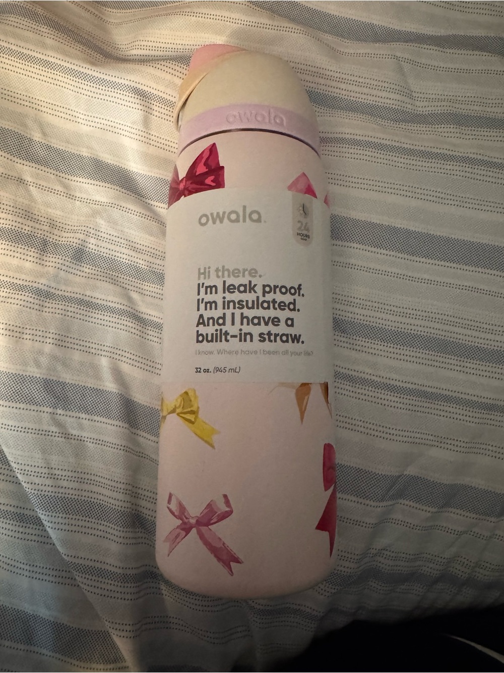 Owala Pink Bow Insulated Water Bottle with Built-In Straw - 32 oz